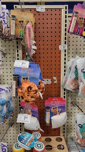 Pet Supply Store «PetSmart», reviews and photos, 1403 E Washington Ave, Union Gap, WA 98903, USA