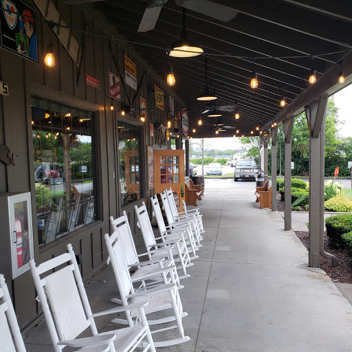 American Restaurant «Cracker Barrel Old Country Store», reviews and photos, 2115 S Church St, Murfreesboro, TN 37130, USA