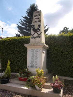 Monument aux morts de Mézy-Moulins à Mézy-Moulins
