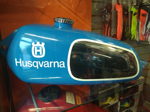 Motorcycle Dealer «Moore And Sons Motorcyles», reviews and photos, 21431 E Cliff Dr, Santa Cruz, CA 95062, USA