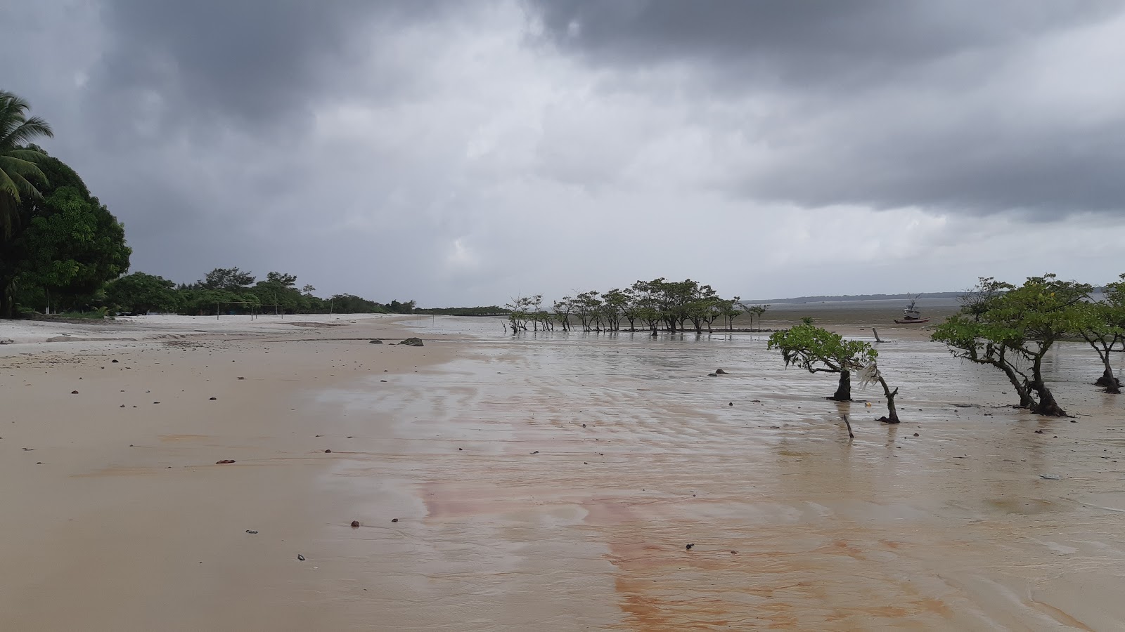 Photo de Praia da Vila do Penha et le règlement
