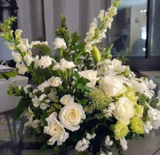 Florist «Flowers By Lorraine», reviews and photos, 541 Boston St, Lynn, MA 01905, USA