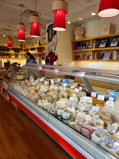 Shopping Mall «Museum Place Mall», reviews and photos, 1 Church St, Salem, MA 01970, USA