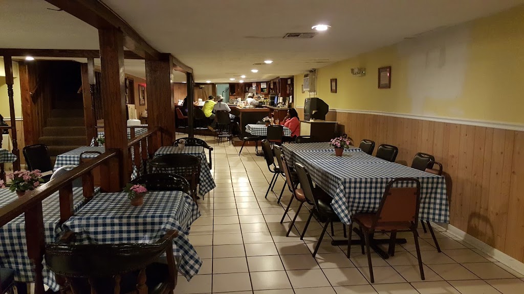Viola's Restaurant and Gospel House 70003