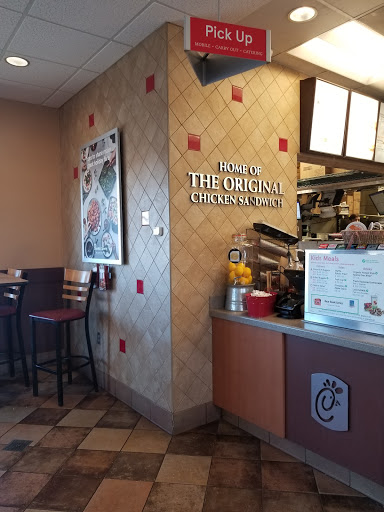 Fast Food Restaurant «Chick-fil-A», reviews and photos, 1 Arnold Mall, Arnold, MO 63010, USA