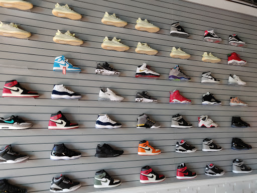 Shoe Store «Sneaker Syndicate», reviews and photos, 213 N Magnolia Ave, Orlando, FL 32801, USA
