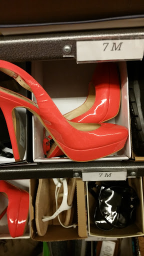 Department Store «Nordstrom Rack Glendale Fashion Center», reviews and photos, 227 N Glendale Ave, Glendale, CA 91206, USA