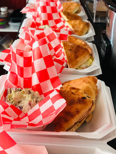 Hostel «Blue Goose Bike Hostel», reviews and photos, 128 E Main St, Irwinton, GA 31042, USA