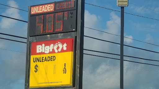 Gas Station «Bigfoot Travel Center #946», reviews and photos, 1808 W Hill Ave, Valdosta, GA 31601, USA
