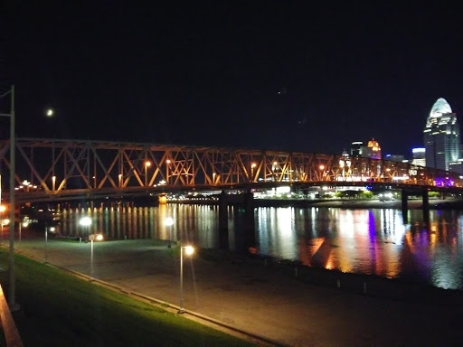 Ice Cream Shop «Cold Stone Creamery», reviews and photos, 1 Levee Way #2104, Newport, KY 41071, USA