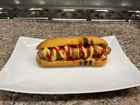 Hot-dog du Restaurant de hamburgers Vegan escape - Restaurant - Fast-food à Bois-d'Arcy - n°1