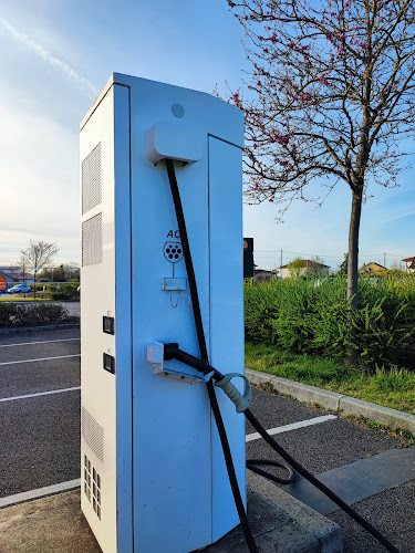 Borne de recharge de véhicules électriques Auchan Charging Station Montauban