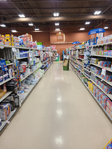 Supermarket «Giant Eagle Supermarket», reviews and photos, 108 W Main St, Louisville, OH 44641, USA