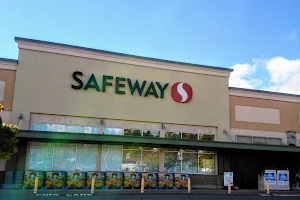 Safeway image