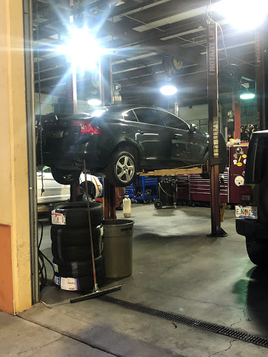 Auto Repair Shop «Tuffy Tire & Auto Service Center», reviews and photos, 18092 S Tamiami Trail, Fort Myers, FL 33908, USA