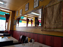 Atmosphère du Restaurant éthiopien Restaurant Ethiopia à Paris - n°17