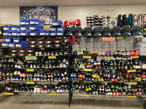 Sporting Goods Store «Play It Again Sports & Hockey», reviews and photos, 16929 WA-99 #110, Lynnwood, WA 98037, USA