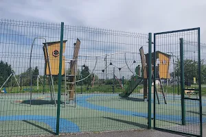 Tinryland park playground image