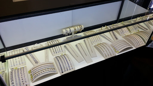 Jewelry Store «Meridian Diamond Co», reviews and photos, 780 Holcomb Bridge Rd, Roswell, GA 30076, USA