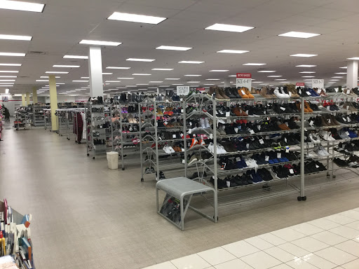 Clothing Store «Burlington Coat Factory», reviews and photos, 10101 Brook Rd, Glen Allen, VA 23059, USA