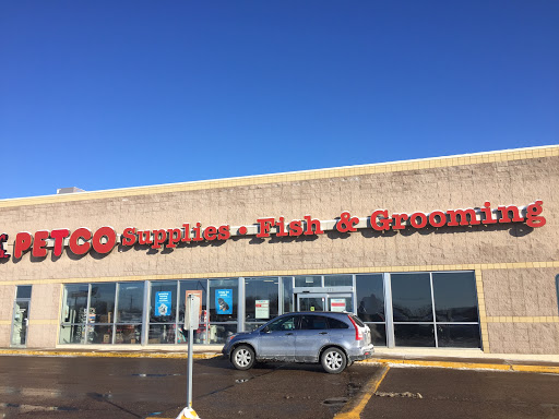 Petco Animal Supplies, 3731 Gateway Dr, Eau Claire, WI 54701, USA, 