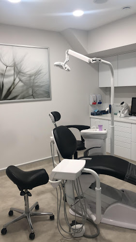 Reviews of House of Smiles in London - Dentist