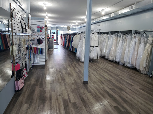 Bridal Shop «Spring Lake Bridal», reviews and photos, 616 E Savidge St B, Spring Lake, MI 49456, USA