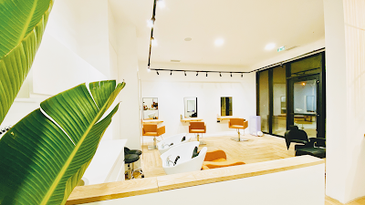 Crème Coiffeur x Coloriste à La Valette-du-Var