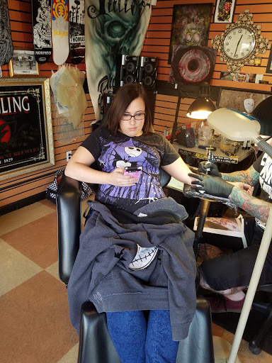 Tattoo Shop «Altered Art Tattoo & Piercing», reviews and photos, 1600 S Delsea Dr, Vineland, NJ 08360, USA