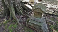 榎原のサイノカミ 實久神社の石祠