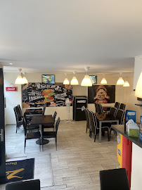 Atmosphère du Restaurant de döner kebab Ephése à Soultz-Haut-Rhin - n°14