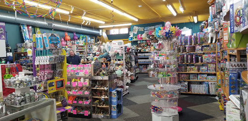 Toy Store «Dancing Bear Toys Ltd», reviews and photos, 418 N Main St, Hendersonville, NC 28792, USA