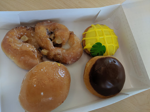 Bakery «Krispy Kreme Doughnuts», reviews and photos, 3605 Ira E Woods Ave, Grapevine, TX 76051, USA