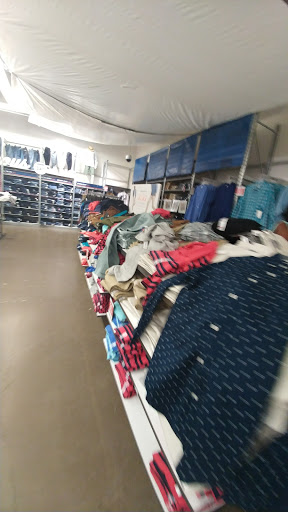 Clothing Store «Old Navy», reviews and photos, 1009 Flatbush Ave, Brooklyn, NY 11226, USA