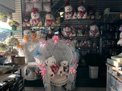 Florist «Gerties Flowers», reviews and photos, 806 Meacham Ave, Elmont, NY 11003, USA
