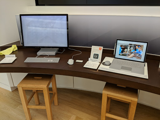 Electronics Store «Microsoft Store - The Westchester», reviews and photos, 125 Westchester Ave, White Plains, NY 10601, USA