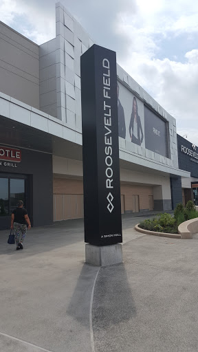 Movie Theater «AMC Roosevelt Field 8», reviews and photos, 630 Old Country Rd, Garden City, NY 11530, USA