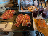 Charcuterie du Restaurant de tapas La Cave à Jambon à Marseille - n°2