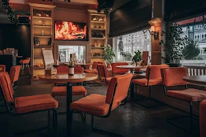 Villa Orange Bar & Restaurant image