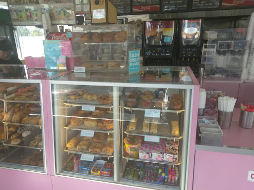 Donut Shop «Donut City», reviews and photos, 6100 Magnolia Ave, Riverside, CA 92506, USA