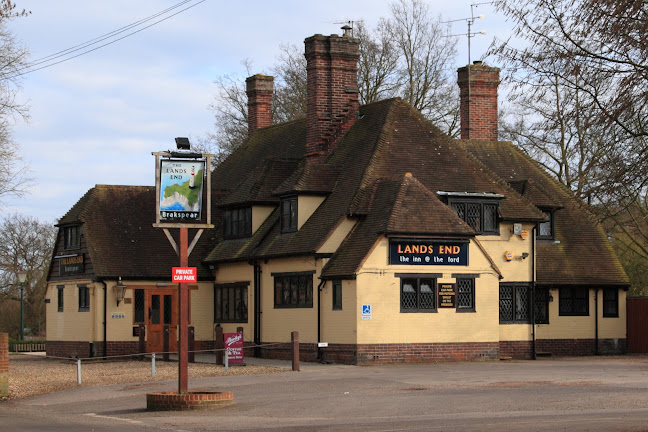 Reviews of The Lands End in Reading - Pub