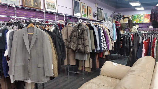 Thrift Store «Wings Resale Store», reviews and photos, 8349 W Golf Rd, Niles, IL 60714, USA