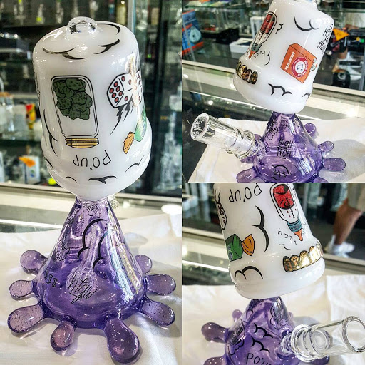 Tobacco Shop «Burn Smoke Shop», reviews and photos, 10218 Westheimer Rd, Houston, TX 77042, USA