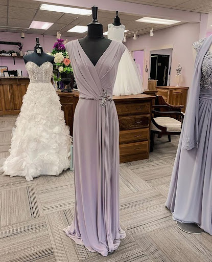 Bridal Shop «Cocoa Couture», reviews and photos, 575 E Chocolate Ave, Hershey, PA 17033, USA