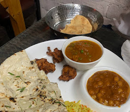 Everest Indian Restaurant Pattaya photo