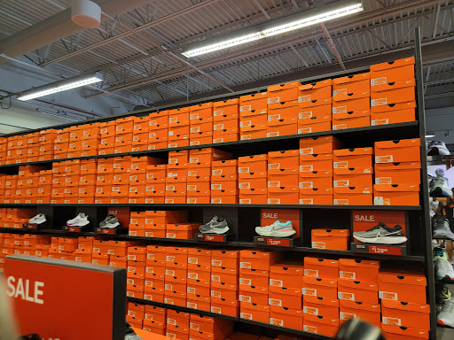 Sporting Goods Store «Nike Factory Store», reviews and photos, 6800 N 95th Ave #590, Glendale, AZ 85301, USA