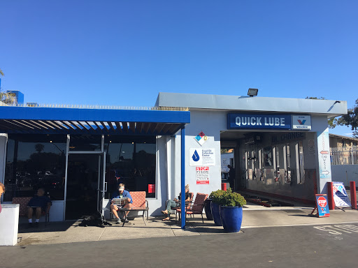 Oil Change Service «GENIE CAR WASH & LUBE - W POINT LOM», reviews and photos, 3949 W Point Loma Blvd, San Diego, CA 92110, USA
