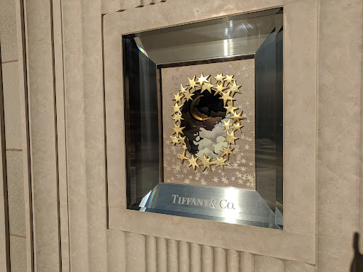 Jewelry Store «Tiffany & Co.», reviews and photos, 210 N Rodeo Dr, Beverly Hills, CA 90210, USA