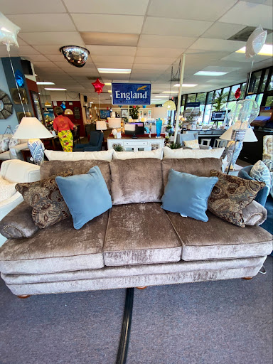 Furniture Store «Showman Furniture», reviews and photos, 2431 Crofton Ln, Crofton, MD 21114, USA