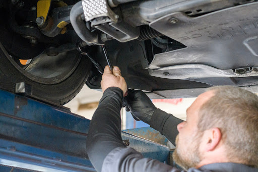 Tire Shop «C & R Tire - Scottsdale», reviews and photos, 9580 E Raintree Dr, Scottsdale, AZ 85260, USA